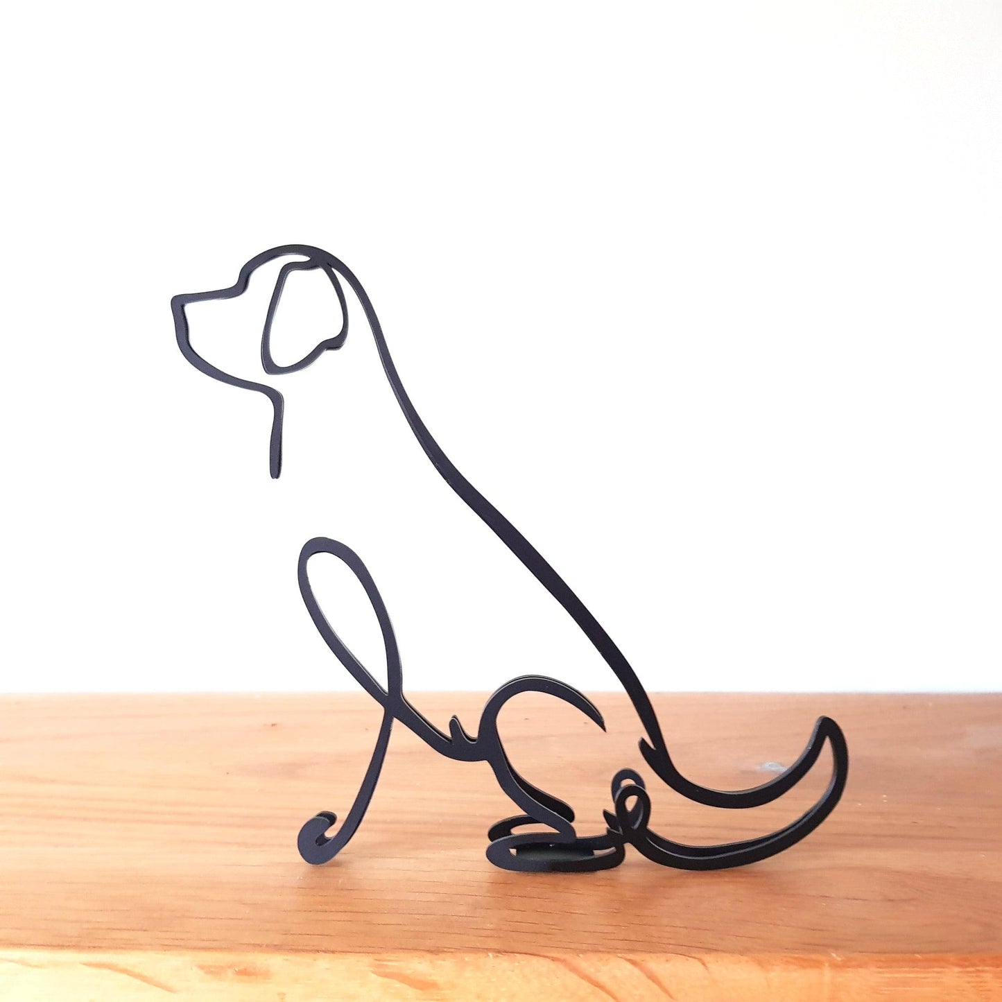 golden retriever minimalist style small statue ornament