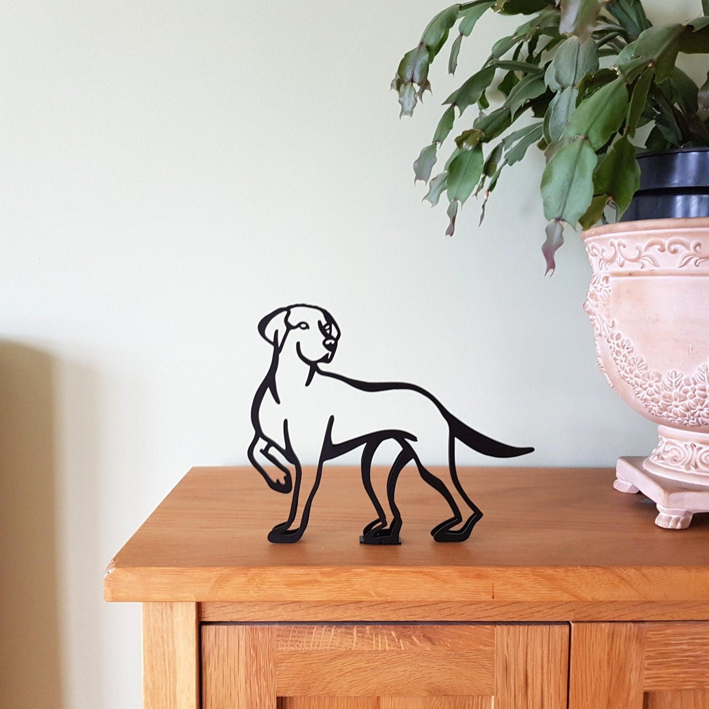 artistic hungarian vizsla dog minimalist metal dog sculpture gift