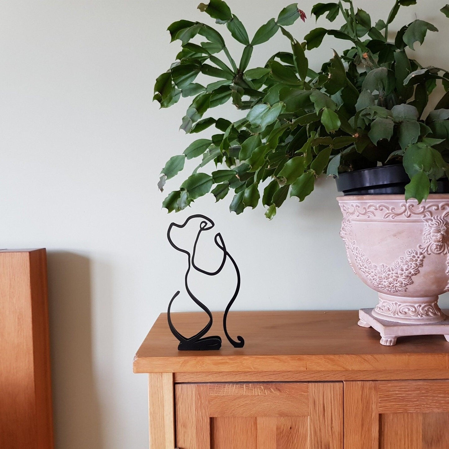 cute cavalier king charles spaniel small minimalist metal statue ornament