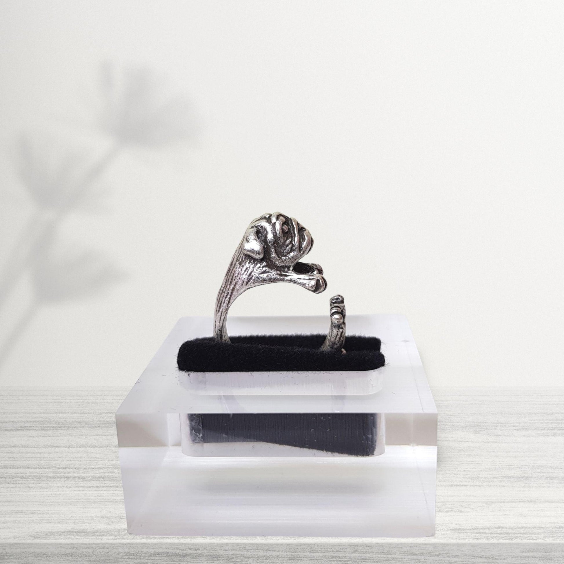 profile view of english bulldog jewellery ring in silver